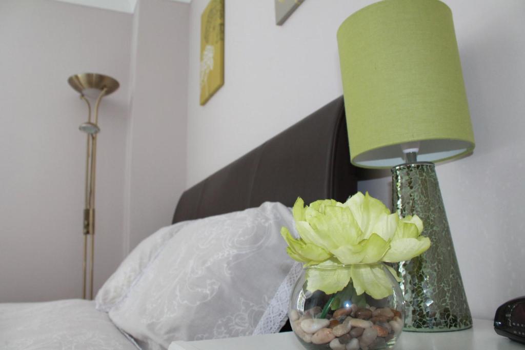 Faviere Guest House Стратфорд на Ейвън Екстериор снимка