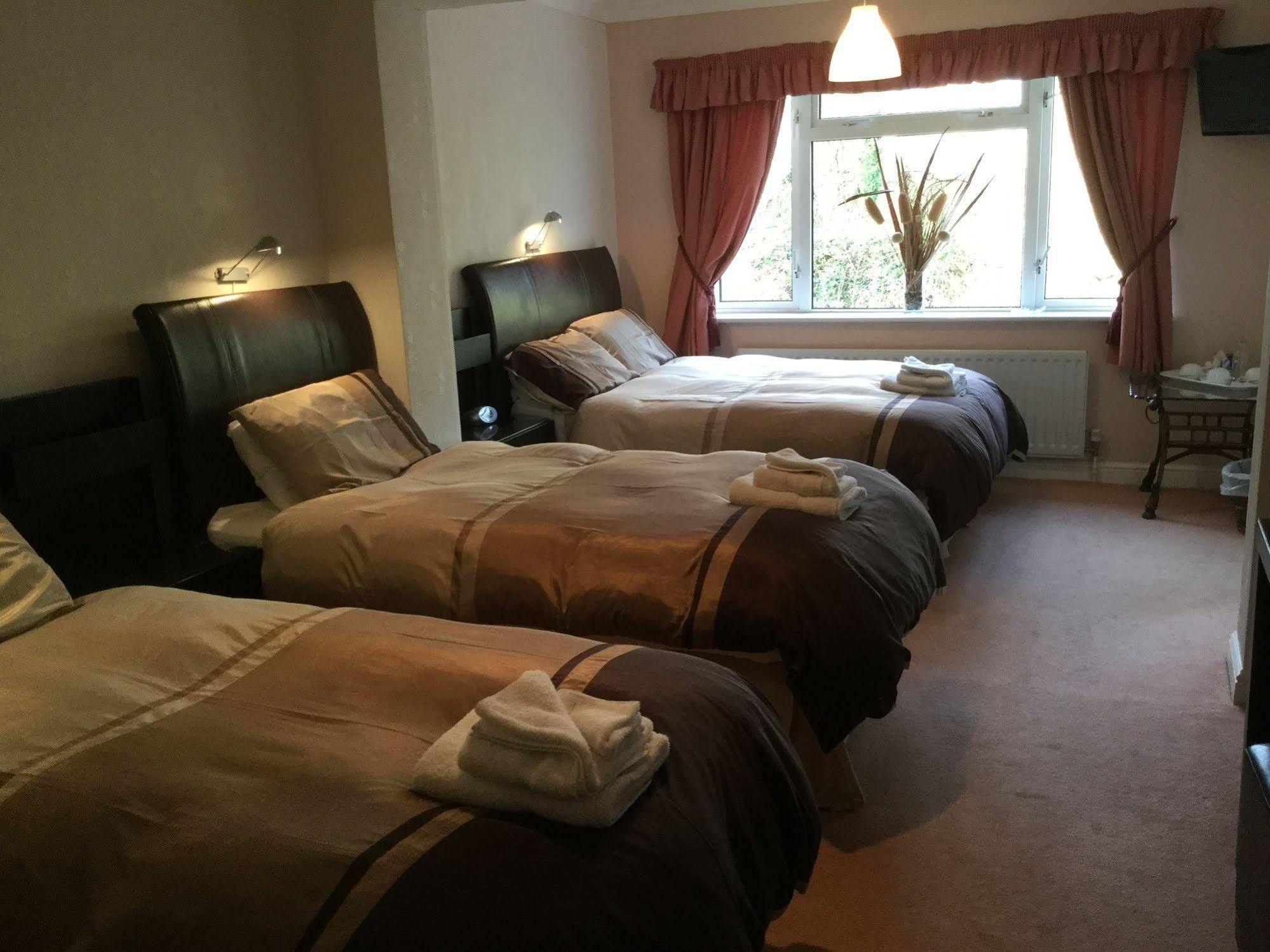 Faviere Guest House Стратфорд на Ейвън Екстериор снимка