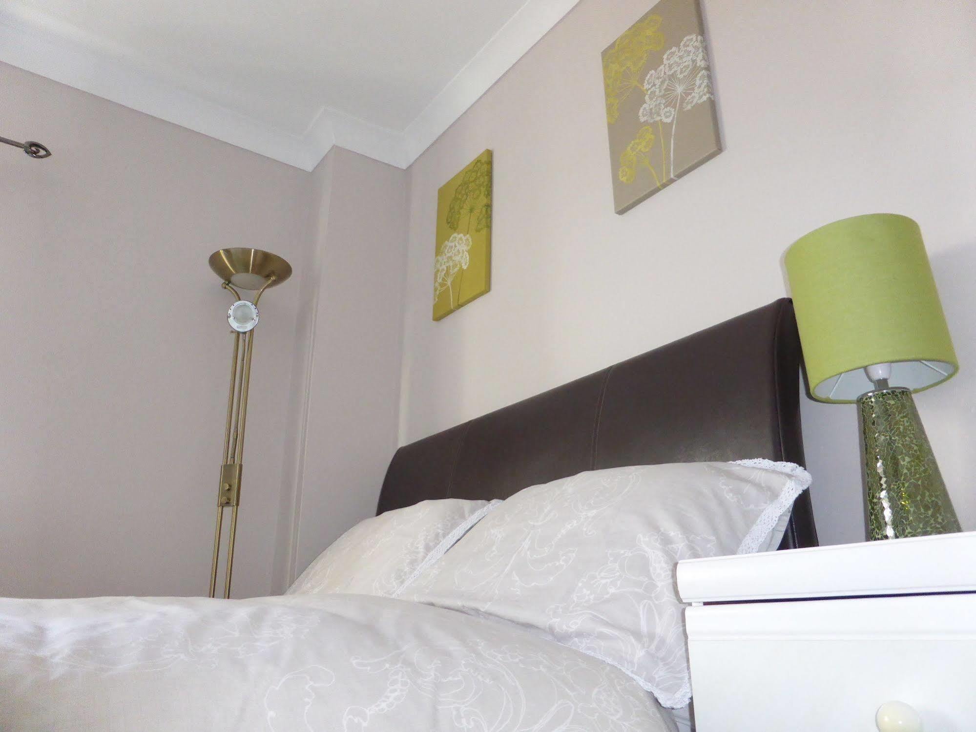 Faviere Guest House Стратфорд на Ейвън Екстериор снимка