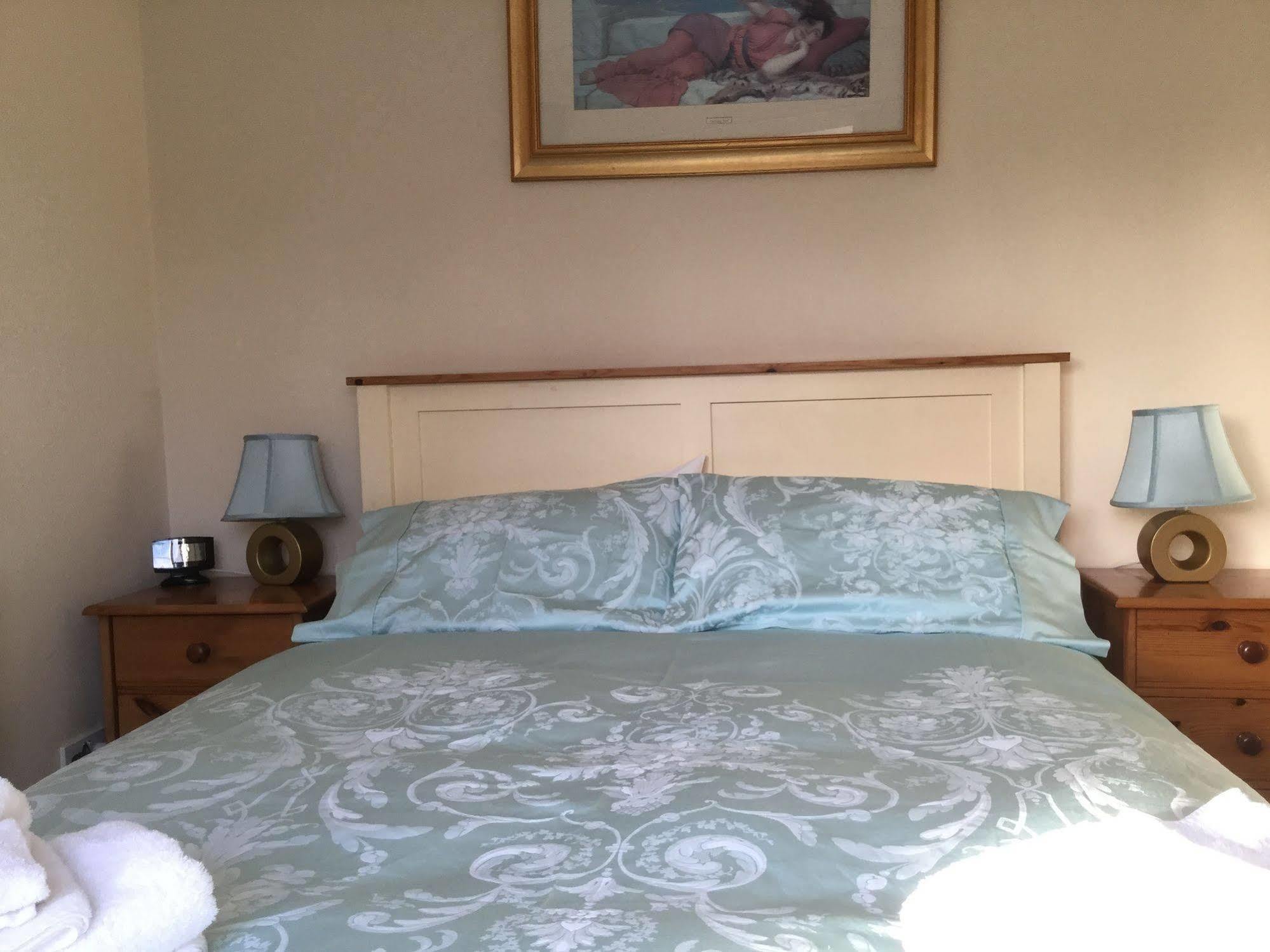 Faviere Guest House Стратфорд на Ейвън Екстериор снимка