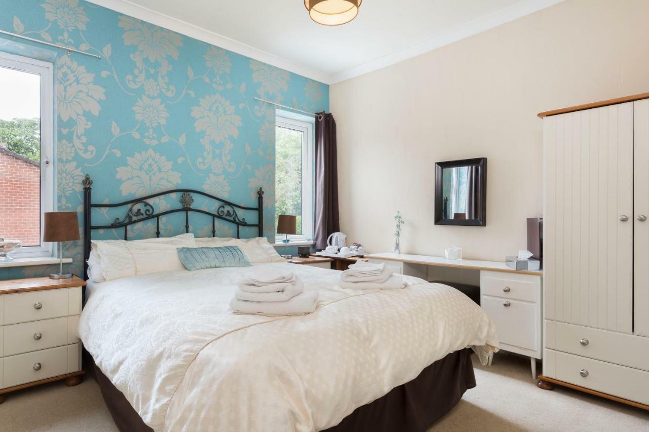 Faviere Guest House Стратфорд на Ейвън Екстериор снимка